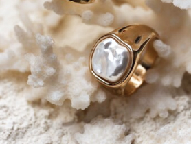 Украшения с драгоценными камнями